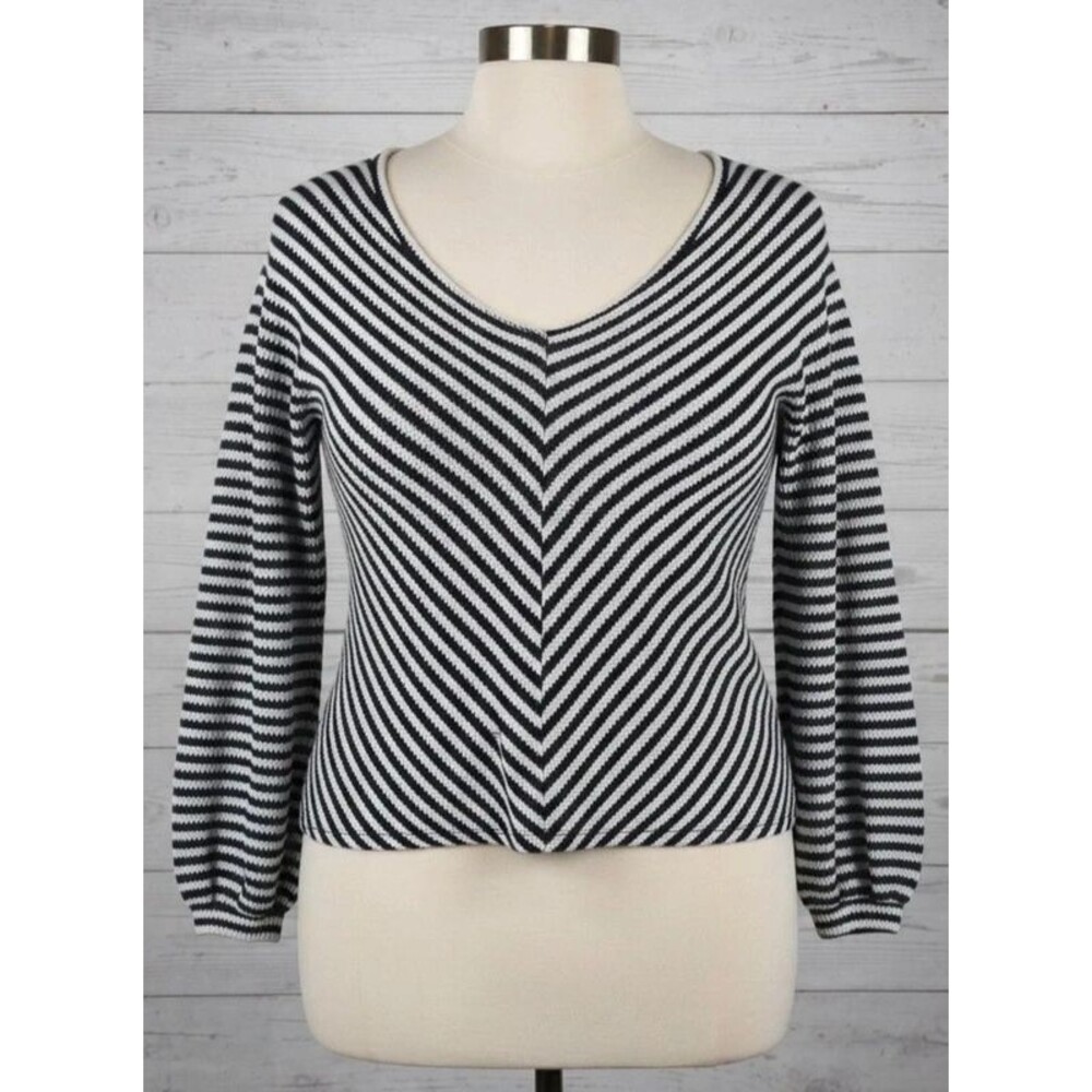 Jessica Simpson v neck black and white striped puff long sleeve blouse